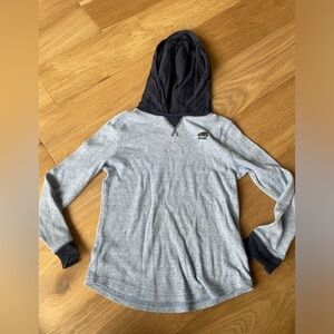 Roots kids long sleeve thermal size 8 (medium)